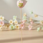 Coelho no Palito 30cm