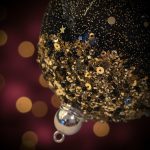 Kit Bolas Decoradas Preto e Dourado 10cm c/2 - Imagem 2