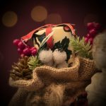 Papai Noel Colecionável Marrom 38cm - Imagem 5